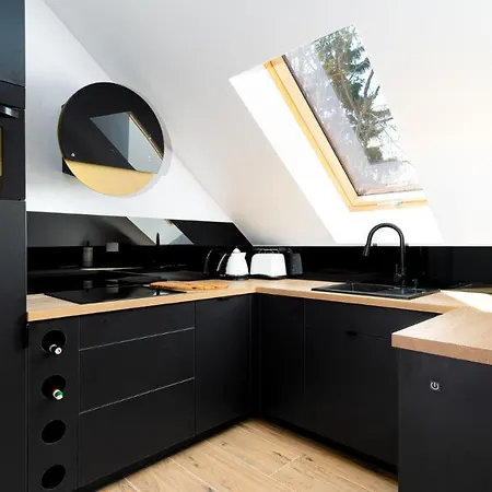 Luksusowy Joker, Osada Gorska Ul Hoffmana 19, *